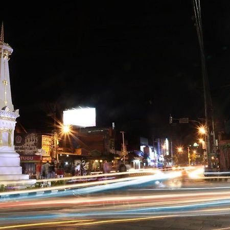 Grand Senyum Hotel Yogyakarta Exterior photo